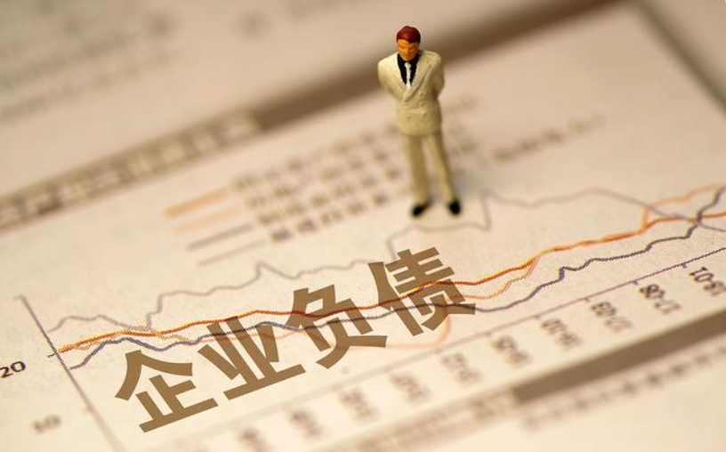 靠模仿“盒马鲜生”起家，欠债3亿关店130家，老板和高管全被抓
